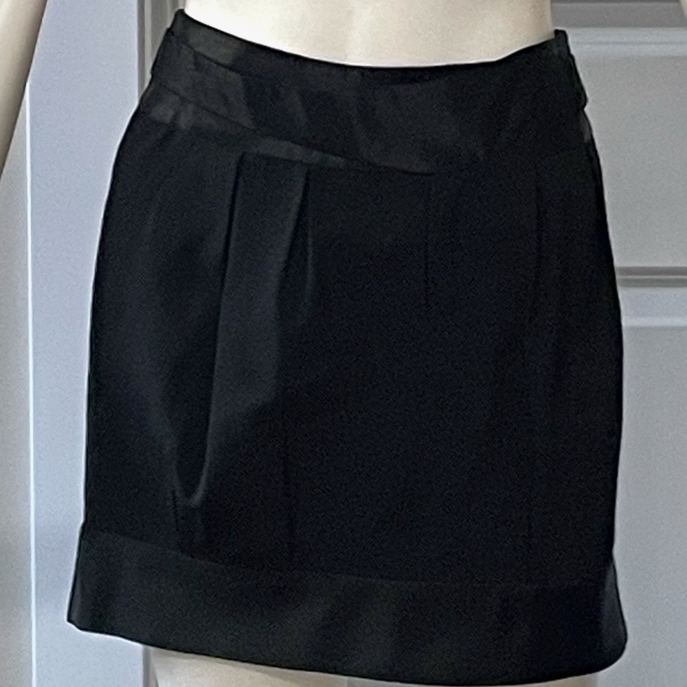 Ya-Ya (Anthropologie) Tuxedo Mini Skirt - Size M